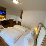 Hotel-apart 3* München