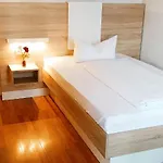 Hotel-apart 3* München